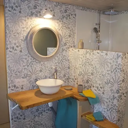 Chez De Vergne Отель типа 