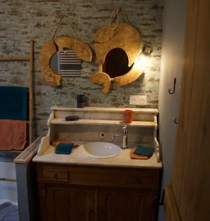 Chez De Vergne Отель типа 